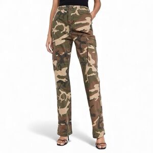 NWT GOOD AMERICAN CAMO CARGO PANTS